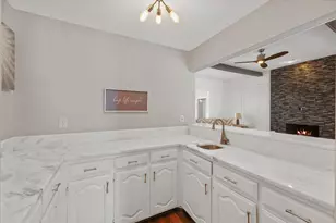 6620 Robin Willow Ct, Dallas, TX 75248 - Photo 8