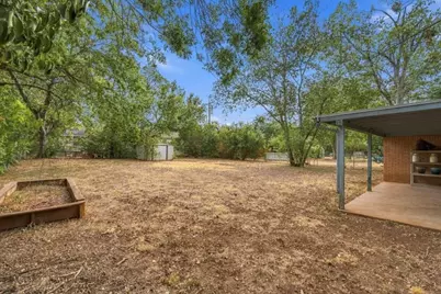 1204 W 4th Street, McGregor, TX 76657 - Photo 16