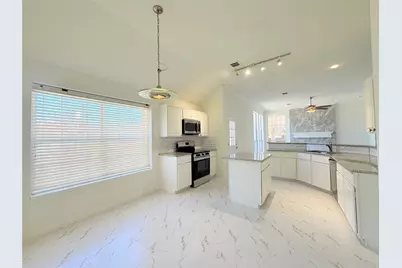7960 Salmon Run Way, Fort Worth, TX 76137 - Photo 16