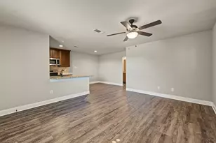 3216 Cherry Ln, Fort Worth, TX 76116 - Photo 4