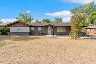 10 Beverly Ct, Bedford, TX 76022 - Photo 1