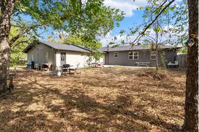 10 Beverly Court, Bedford, TX 76022 - Photo 30