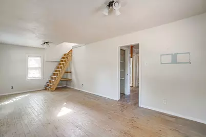 3318 Devalcourt Avenue, Forest Hill, TX 76119 - Photo 8