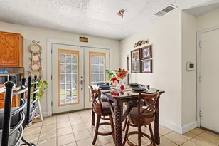 1710 Duster Cir, Arlington, TX 76018 - Photo 10