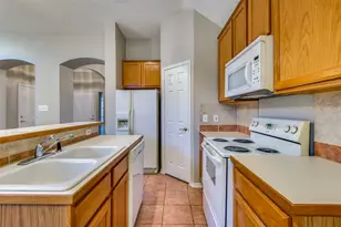 1913 Piney Creek Blvd, Denton, TX 76205 - Photo 10