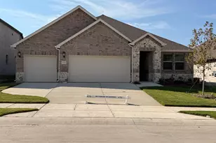 1313 Winters Wy, McKinney, TX 75071 - Photo 2