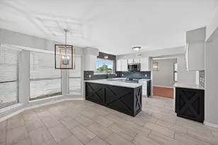 4301 Hudson Ave, Grand Prairie, TX 75052 - Photo 8