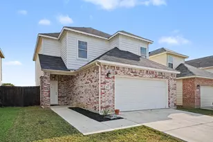 257 Michelle Dr, Grand Prairie, TX 75051 - Photo 1