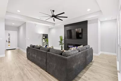 3901 Hamilton Avenue, Dallas, TX 75210 - Photo 10