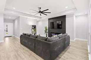 3901 Hamilton Ave, Dallas, TX 75210 - Photo 10