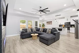 3901 Hamilton Ave, Dallas, TX 75210 - Photo 12