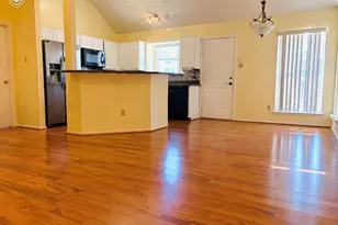 2077 Sundance Ct, Lewisville, TX 75067 - Photo 6