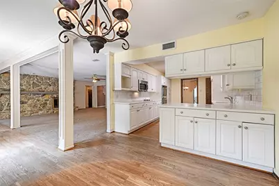 3004 Wingren Road, Irving, TX 75062 - Photo 8