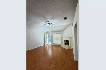 6006 Brook Forest Drive, Arlington, TX 76018 - Photo 8