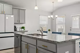 10821 Hollister Ln, Waco, TX 76708 - Photo 12