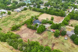 401 S Gardner St, Whitewright, TX 75491 - Photo 26