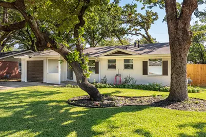 805 Clover Park Drive, Arlington, TX 76013 - Photo 1
