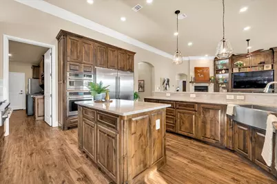 6410 Pinehurst Drive, Granbury, TX 76049 - Photo 14