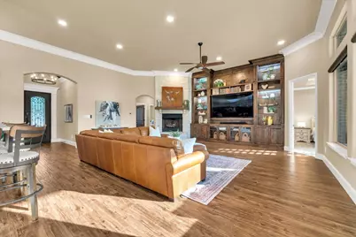 6410 Pinehurst Drive, Granbury, TX 76049 - Photo 10