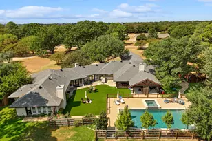 113 Red Oak Ln, Flower Mound, TX 75028 - Photo 1