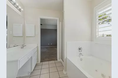 5404 Pecan Creek Circle, Fort Worth, TX 76244 - Photo 14