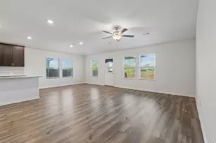 10525 Takala Dr, Fort Worth, TX 76179 - Photo 2