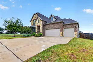 2613 St Lawrence Dr, Sherman, TX 75092 - Photo 2