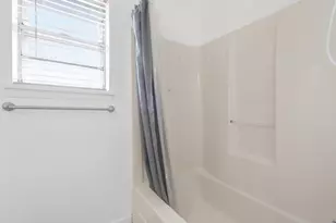 710 Parkridge Dr, Decatur, TX 76234 - Photo 22
