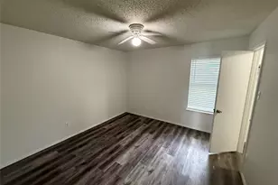 1142 Margie St, Burleson, TX 76028 - Photo 12