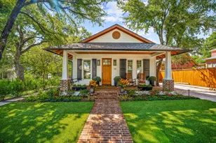 119 W Bluff St, Granbury, TX 76048 - Photo 1