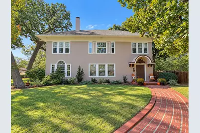 1023 W Oak Street, Denton, TX 76201 - Photo 1