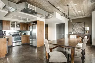 329 E Colorado Blvd, Dallas, TX 75203 - Photo 8