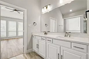 1719 Newport Ln, Cedar Hill, TX 75104 - Photo 16
