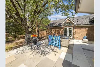 8304 Crystalwood Drive, Dallas, TX 75249 - Photo 32