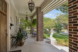 335 S Windomere Ave, Dallas, TX 75208 - Photo 4