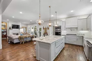 335 S Windomere Ave, Dallas, TX 75208 - Photo 14