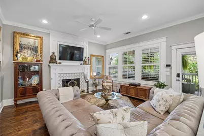335 S Windomere Avenue, Dallas, TX 75208 - Photo 20