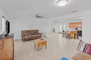 9518 County Rd 913, Godley, TX 76044 - Photo 10