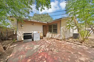 811 Phillips St, Cleburne, TX 76033 - Photo 22