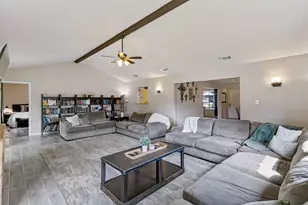 5474 Valley Dr, Fort Worth, TX 76140 - Photo 8