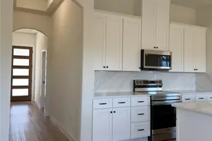 3414 Brazos River Dr, Granbury, TX 76048 - Photo 2