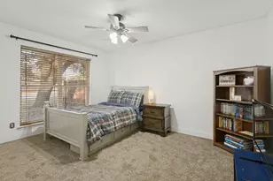 904 Dewey Scott St, Benbrook, TX 76126 - Photo 18