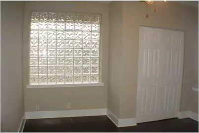 1122 N Zang Boulevard #102, Dallas, TX 75203 - Photo 4