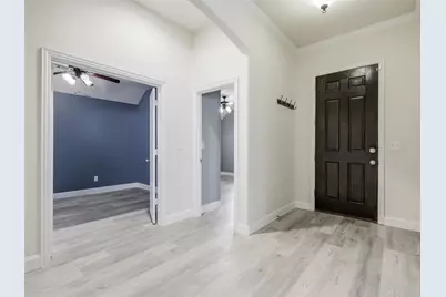 1605 Falconet Court, Carrollton, TX 75010 - Photo 4