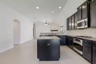 1605 Falconet Ct, Carrollton, TX 75010 - Photo 24