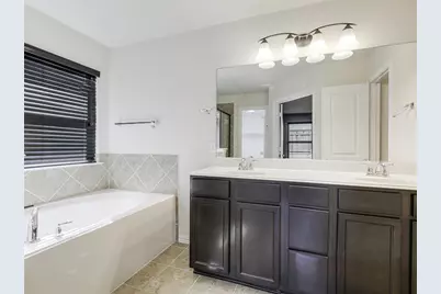 1605 Falconet Court, Carrollton, TX 75010 - Photo 28