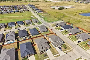 1101 Burlingame Dr, Cleburne, TX 76033 - Photo 36