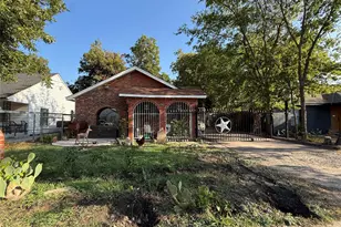 235 W Suffolk Ave, Dallas, TX 75208 - Photo 1