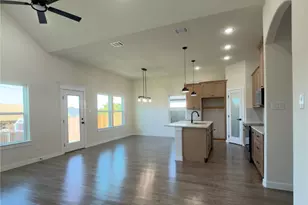 3412 Brazos River Dr, Granbury, TX 76048 - Photo 6