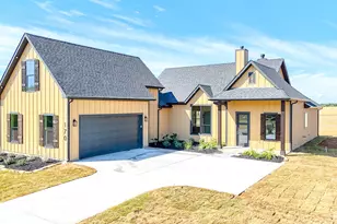 170 Canal St, Corsicana, TX 75109 - Photo 1